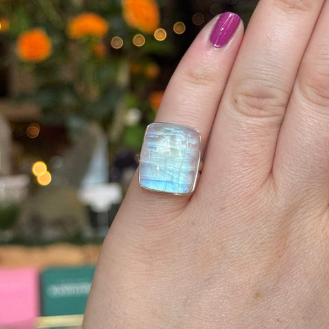 Ravenstone Crystals Moonstone Ring "Tara" - Size 6