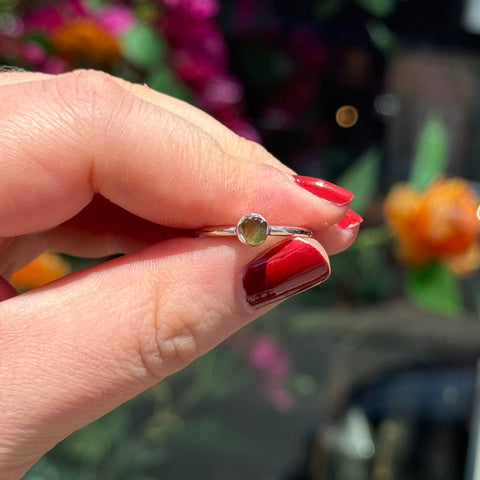 Ravenstone Crystals Raw Moldavite Ring "Autumn" - Size 7