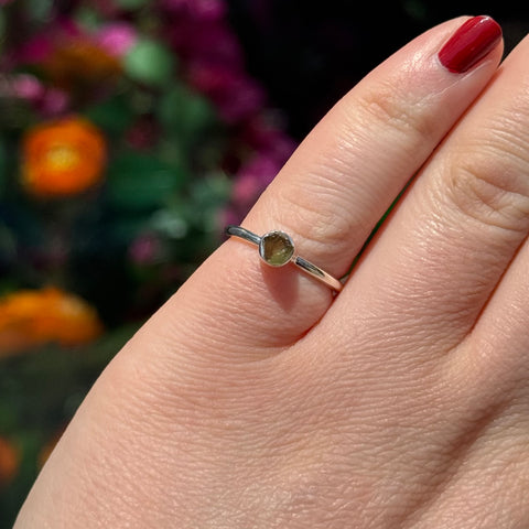 Ravenstone Crystals Raw Moldavite Ring "Autumn" - Size 7
