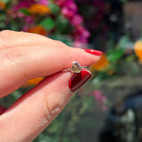 Ravenstone Crystals Raw Moldavite Ring "Kris" - Size 5