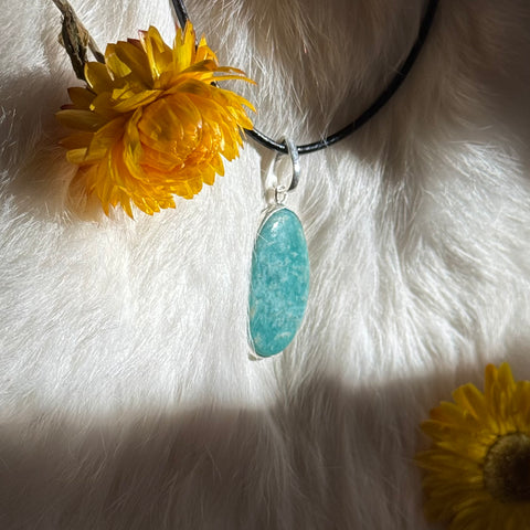 Ravenstone Amazonite Necklace "Penelope"