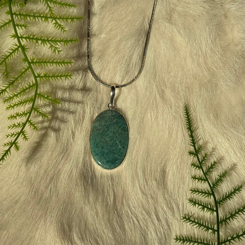 Ravenstone Amazonite Necklace "Posy"
