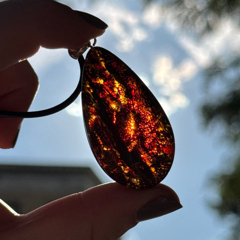 Ravenstone Amber Necklace "Calixte"