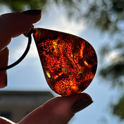 Ravenstone Amber Necklace "Gigi"