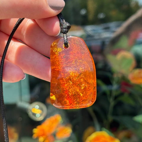 Ravenstone Amber Necklace "Salomé"