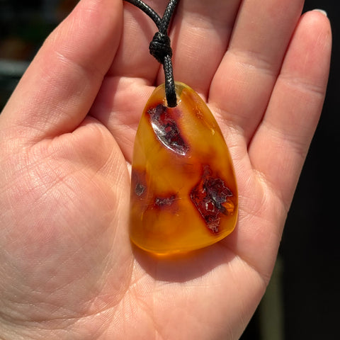 Ravenstone Amber Necklace "Simone"