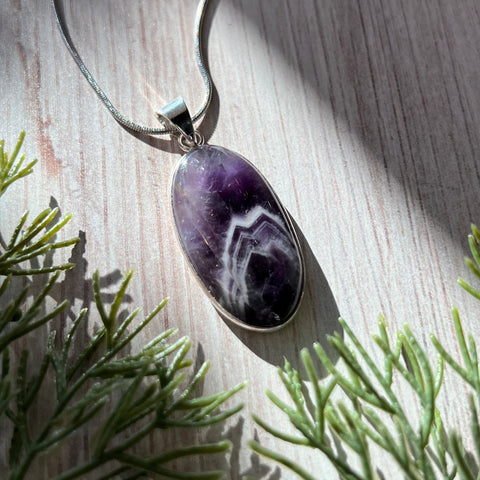 Ravenstone Amethyst Necklace "Melanie"