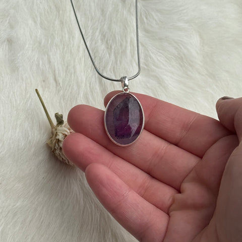 Ravenstone Amethyst Necklace "Phoebe"