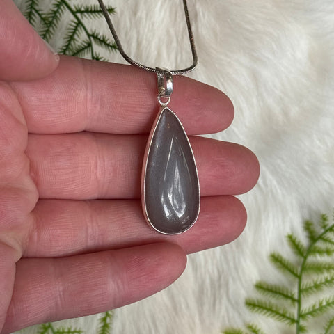 Ravenstone Black Moonstone Necklace "Justine"