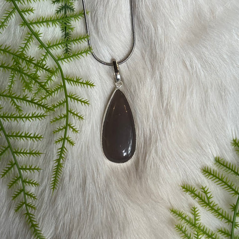 Ravenstone Black Moonstone Necklace "Justine"