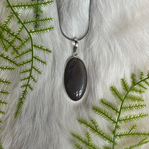 Ravenstone Black Moonstone Necklace "Sandy"
