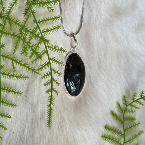 Ravenstone Black Tiger's Eye Necklace "Sandra"