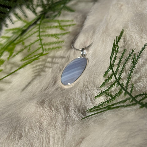 Ravenstone Blue Lace Agate Necklace "Channing"