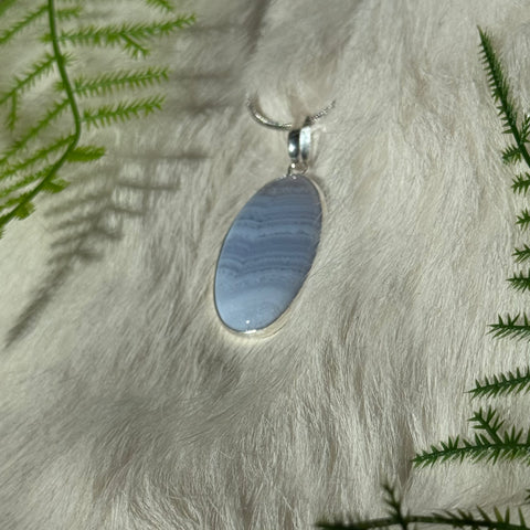 Ravenstone Blue Lace Agate Necklace "Edith"