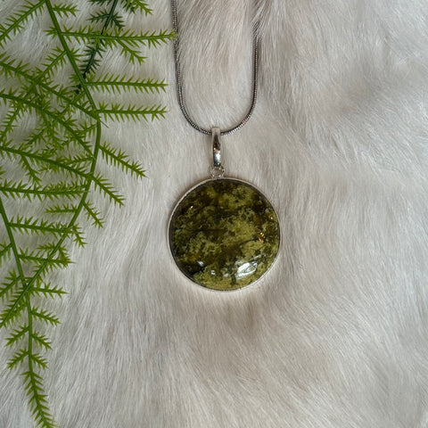 Ravenstone Green Opal Necklace "Dale"