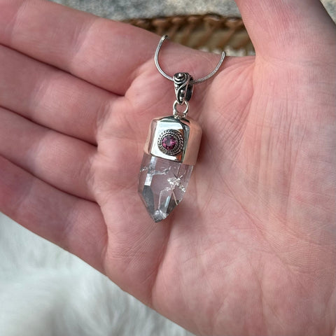 Ravenstone Himalayan Quartz Necklace "Andrea"