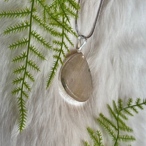 Ravenstone Moonstone Necklace "Marla"