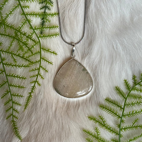 Ravenstone Moonstone Necklace "Marla"