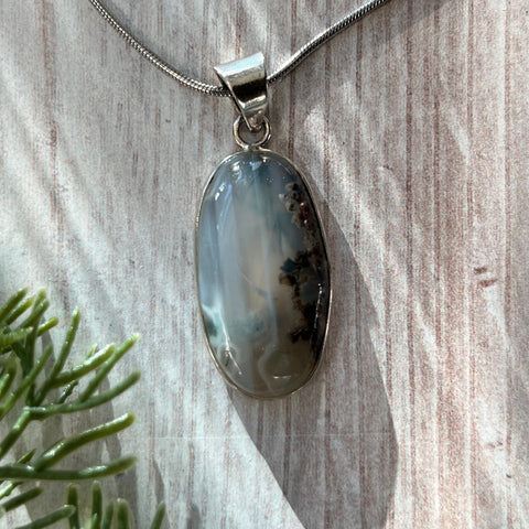Ravenstone Moss Agate Necklace "Jasmin"