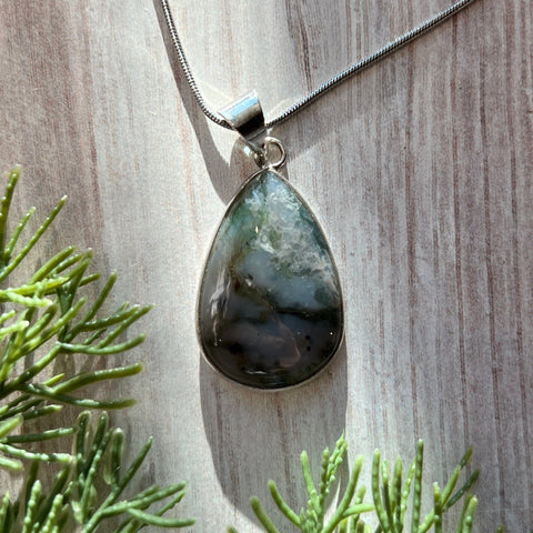 Ravenstone Moss Agate Necklace "Jillian"