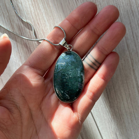 Ravenstone Moss Agate Necklace "Nadine"