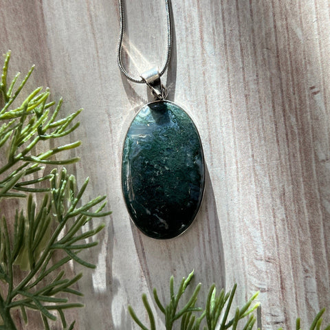 Ravenstone Moss Agate Necklace "Nadine"