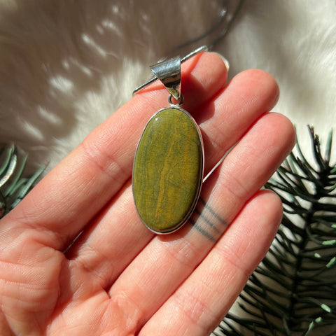 Ravenstone Ocean Jasper Necklace "Vivian"