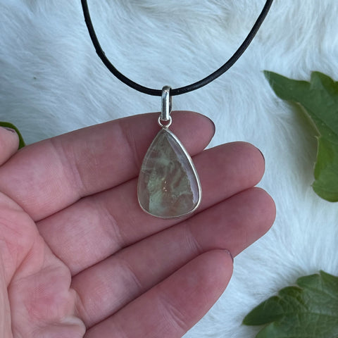 Ravenstone Prehnite Necklace "Vanessa"