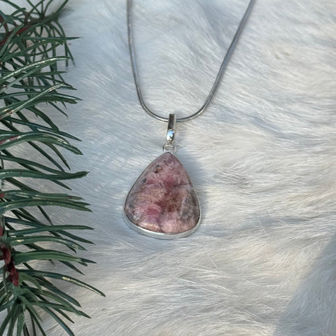 Ravenstone Rhodochrosite Necklace "Miriam"