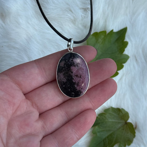 Ravenstone Rhodonite Necklace "Lily"