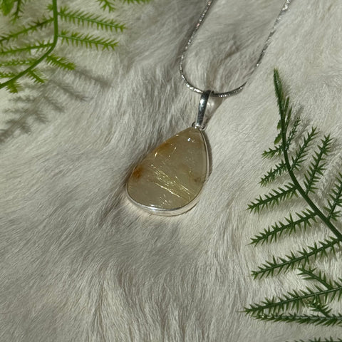Ravenstone Rutilated Quartz Necklace "Avery"