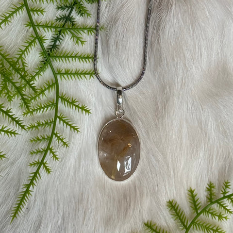 Ravenstone Rutilated Quartz Necklace "Macy"