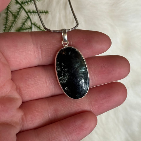 Ravenstone Seraphinite Necklace "Joyce"