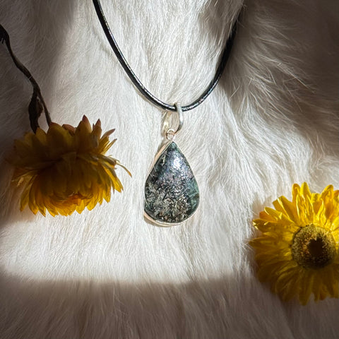 Ravenstone Seraphinite Necklace "Judith"