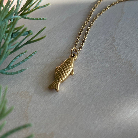 Ravenstone The Gold Fish Necklace